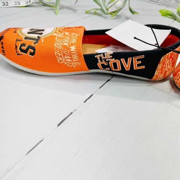 NWT San Francisco Giants Canvas Slip On Flats- Size 5/6 - Picture 8 of 11